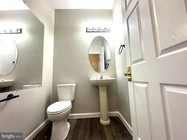 $3,300 | 22609 Welborne Manor Square, Ashburn, VA 20148