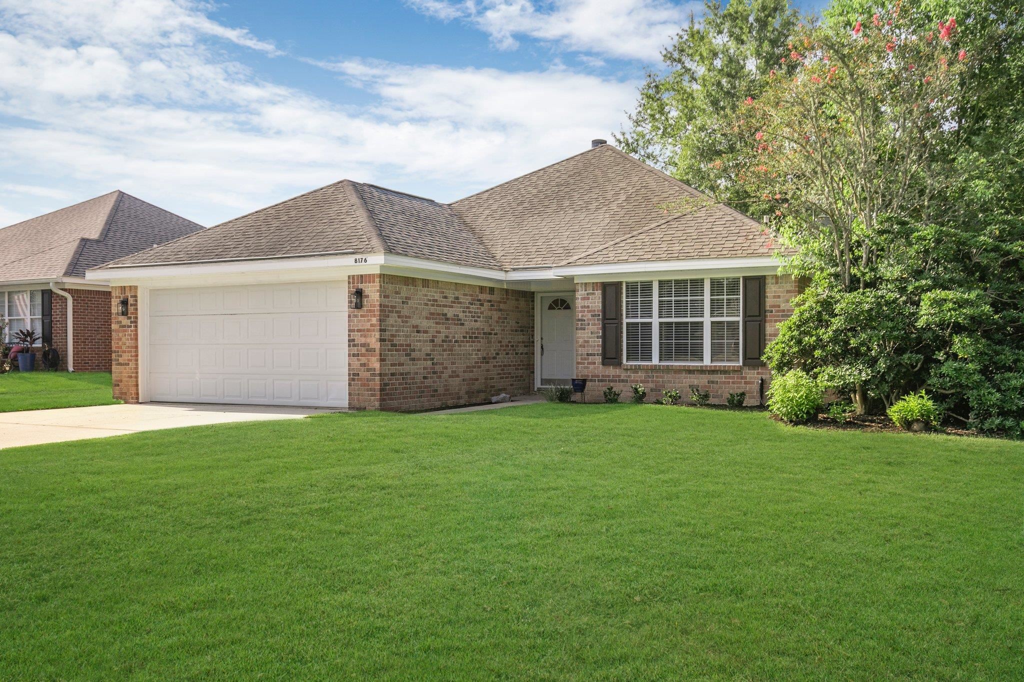 8176 Edgewood Drive Daphne, AL 36526 - Photo 3 of 40
