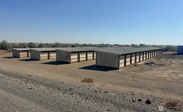 $779,900 | 1461 Sheffield Road, Mesa, WA 99343