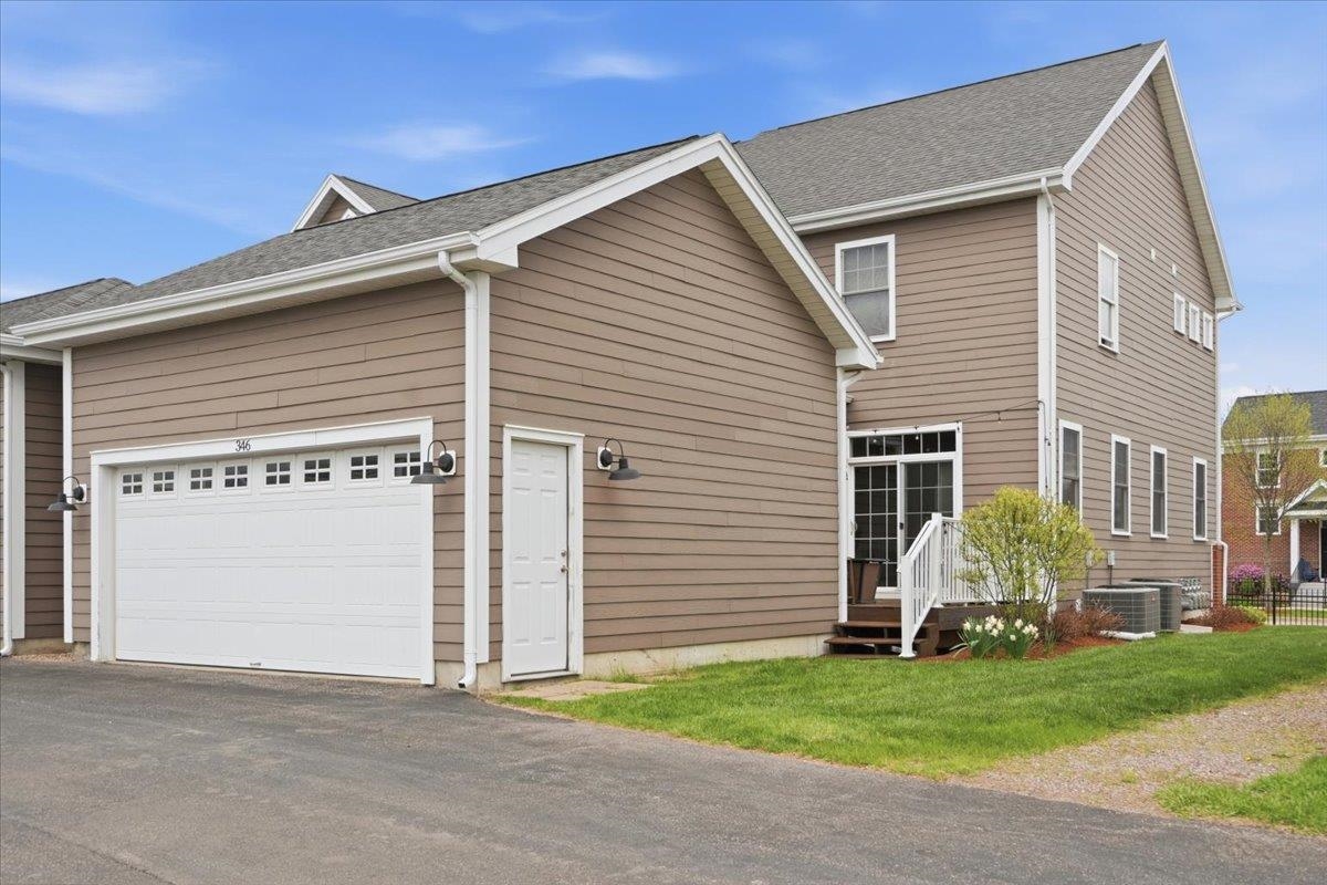 346 Zephyr Road Williston, VT 05495 - Photo 35 of 37