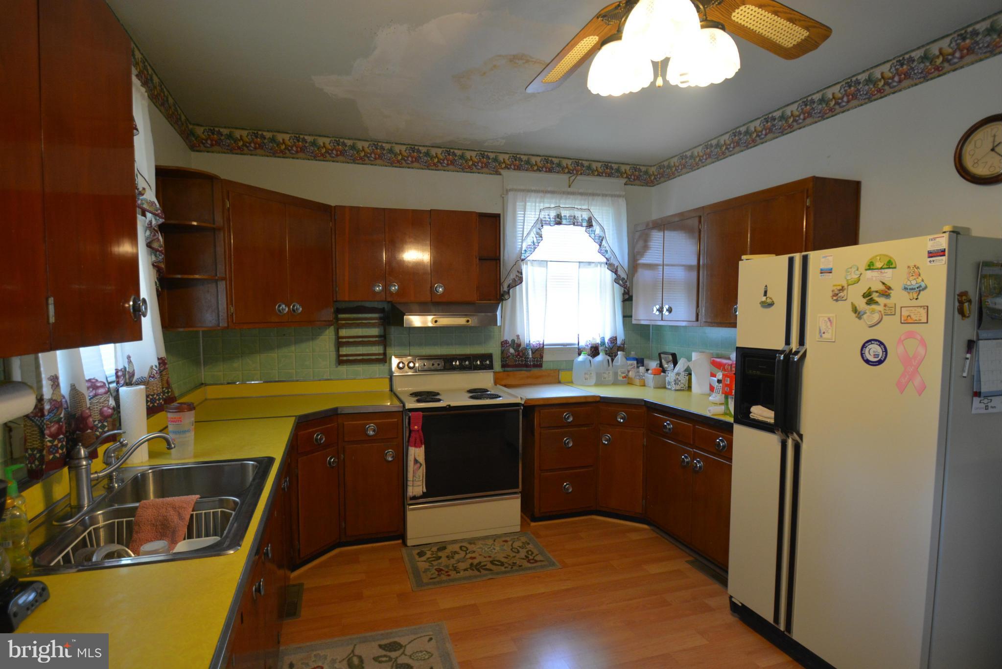 1658 Wakeman Mill Road Front Royal, VA 22630 - Photo 17 of 30 Kitchen