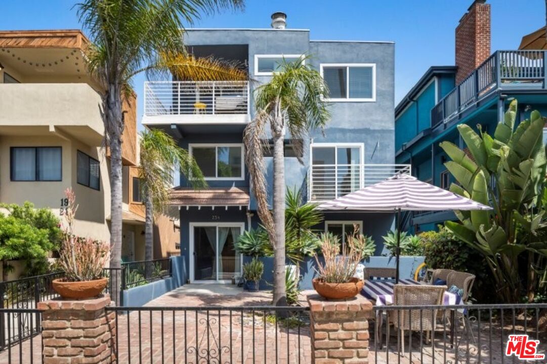 23 Buccaneer Street Marina del Rey, CA 90292 - Photo 32 of 39
