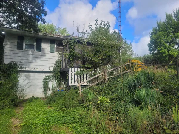 $185,000 | 13690 Hutchinson Road, Dowling, MI 49050