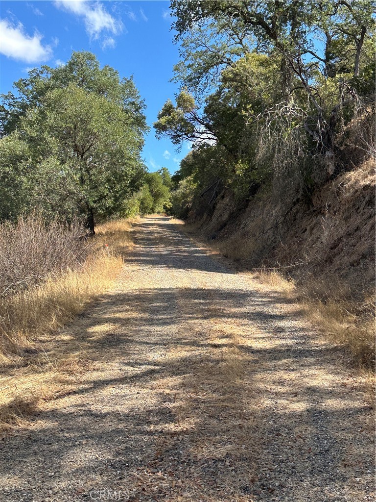 52721 Smith Road Bradley, CA 93426 - Photo 12 of 12 a view of an ocean and a mountain