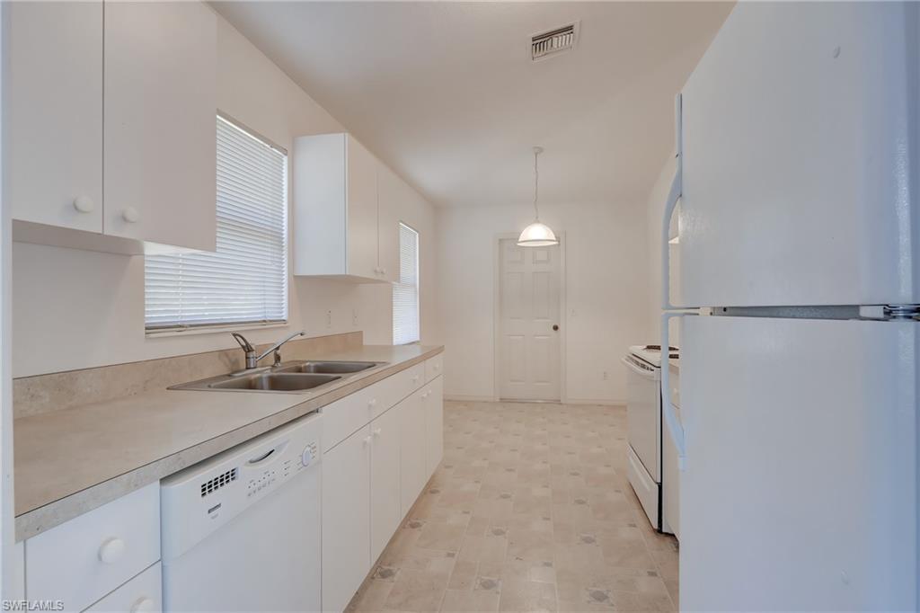750 Sanctuary Road Naples, FL 34120 - Photo 30 of 50 Gallery Image 30