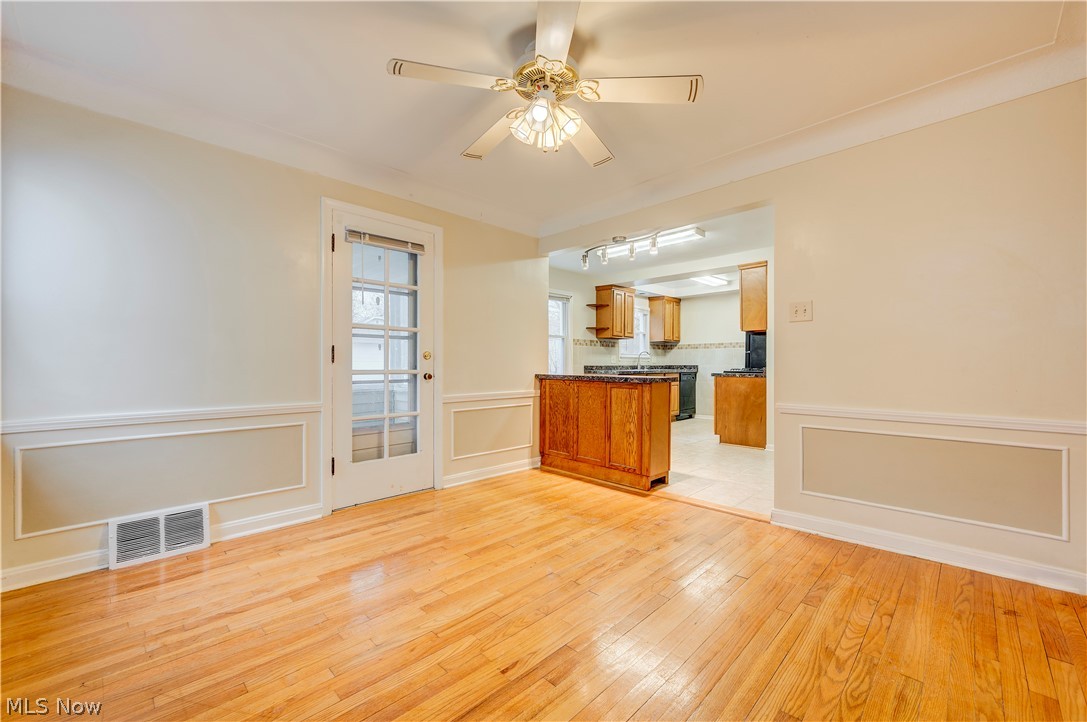1163 Haselton Road Cleveland Heights, OH 44121 - Photo 13 of 34 Dining room