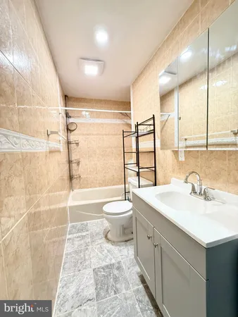 $4,800 | 1004 Girard Street Northwest, Washington, DC 20001