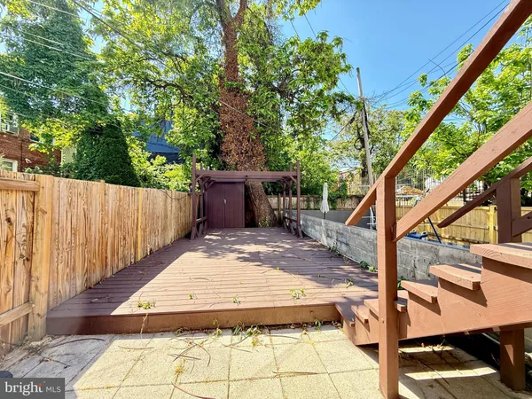 $4,800 | 1004 Girard Street Northwest, Washington, DC 20001