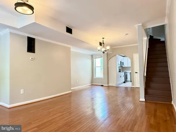 $4,800 | 1004 Girard Street Northwest, Washington, DC 20001