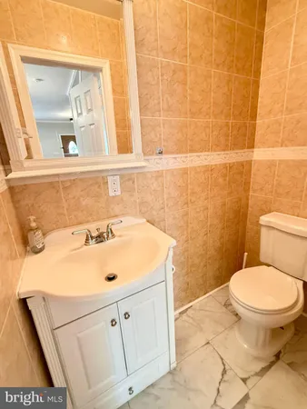 $4,800 | 1004 Girard Street Northwest, Washington, DC 20001