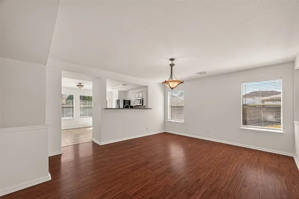 $2,195 | 4719 Silver Spruce Lane, Friendswood, TX 77546
