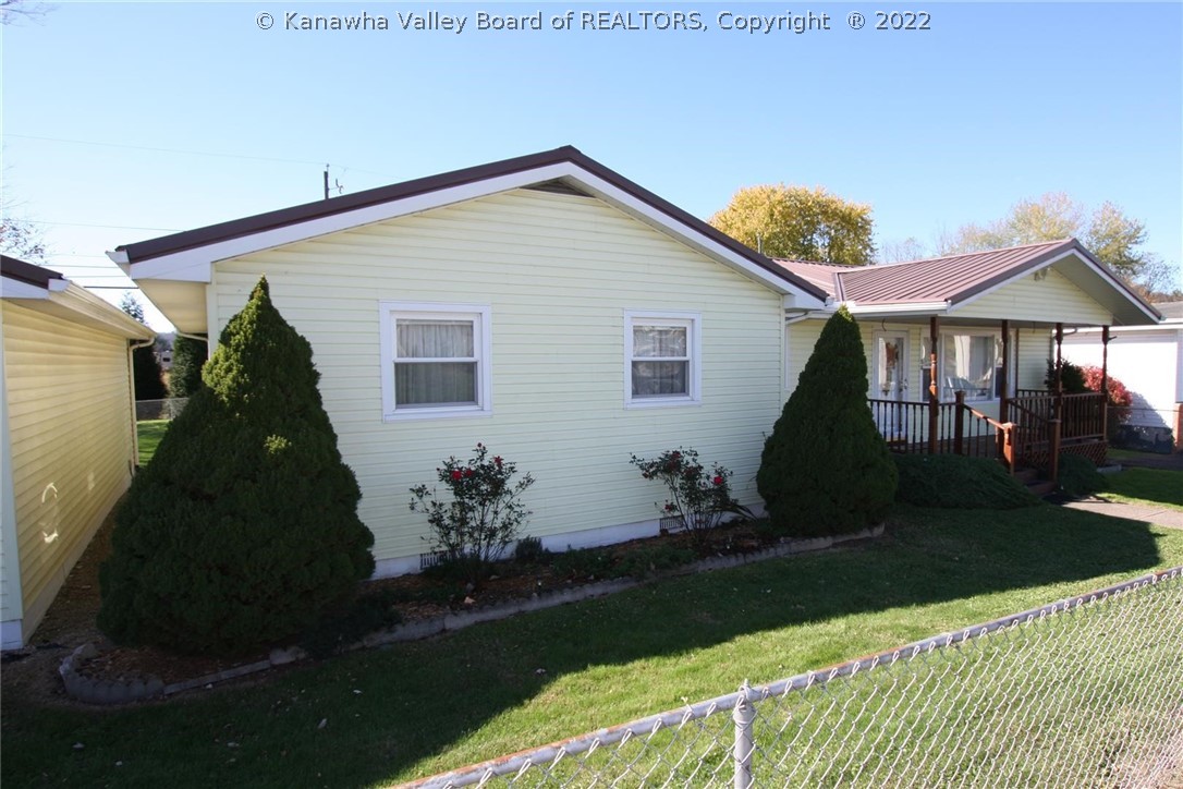 58 Bridge Street Winfield, WV 25213 - Photo 4 of 35 Gallery Image 4