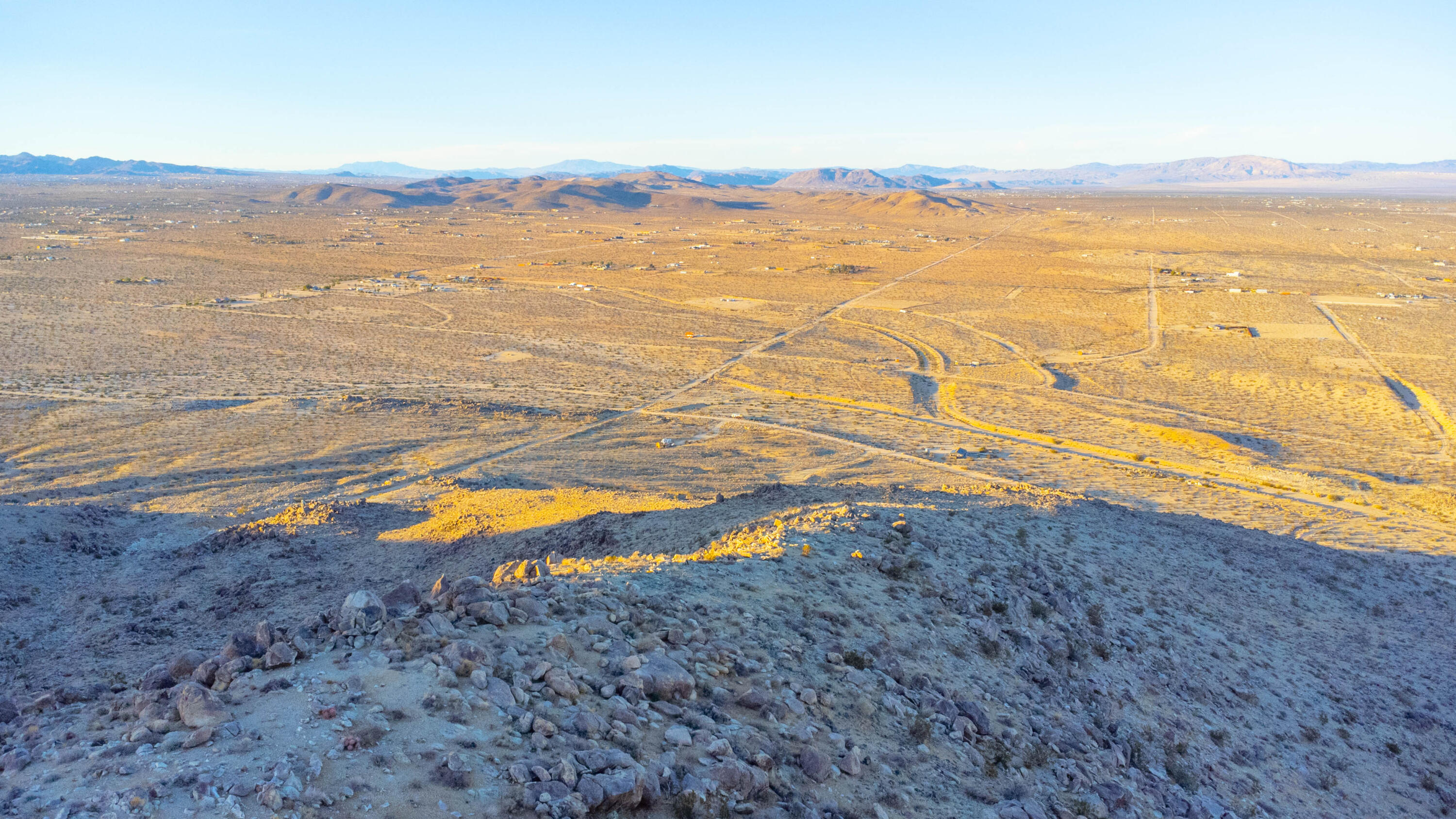 60812 Drexel Road Joshua Tree, CA 92252 - Photo 16 of 22 a view of an ocean and beach