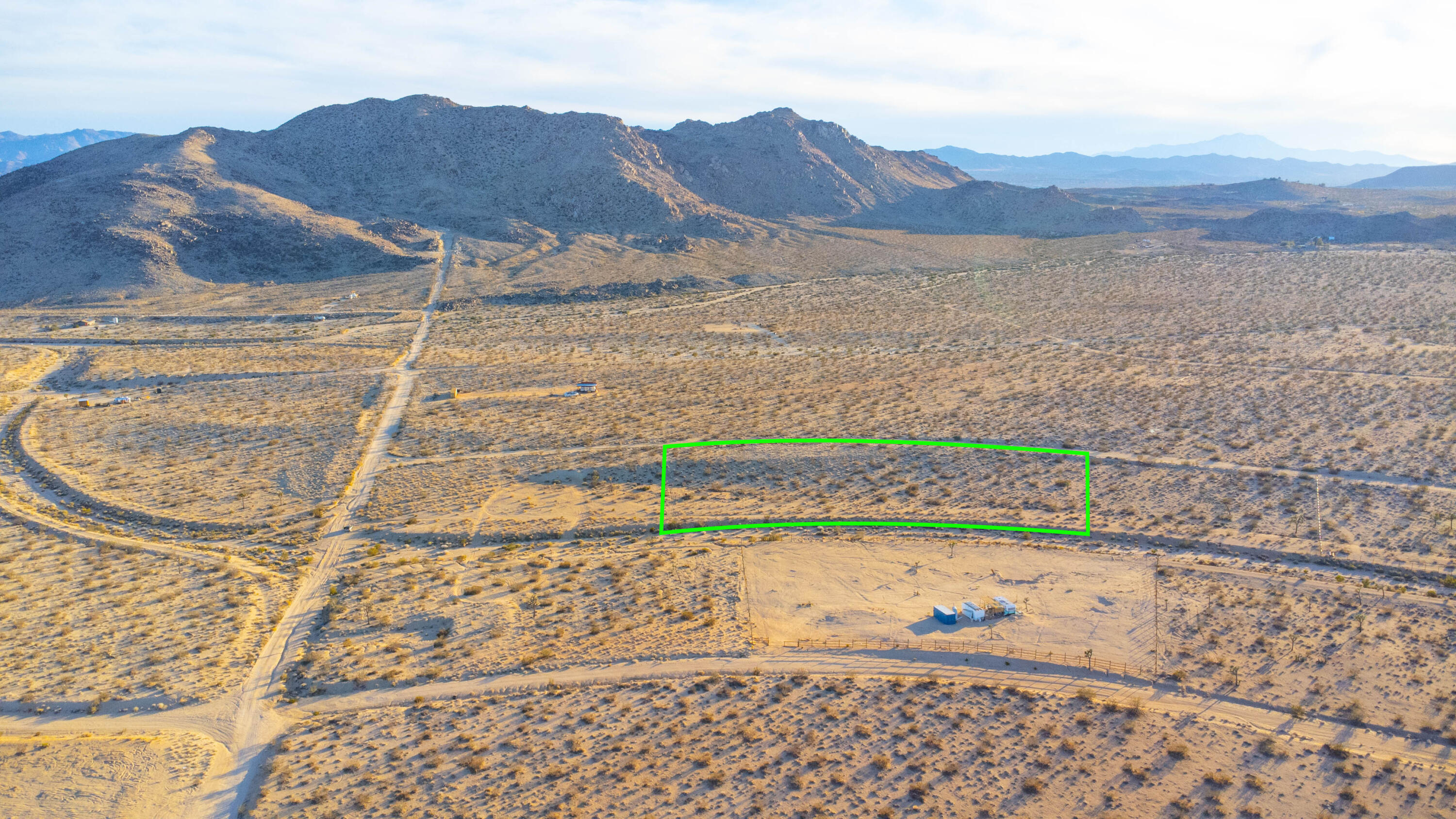 60812 Drexel Road Joshua Tree, CA 92252 - Photo 4 of 22 a view of a sky from a yard