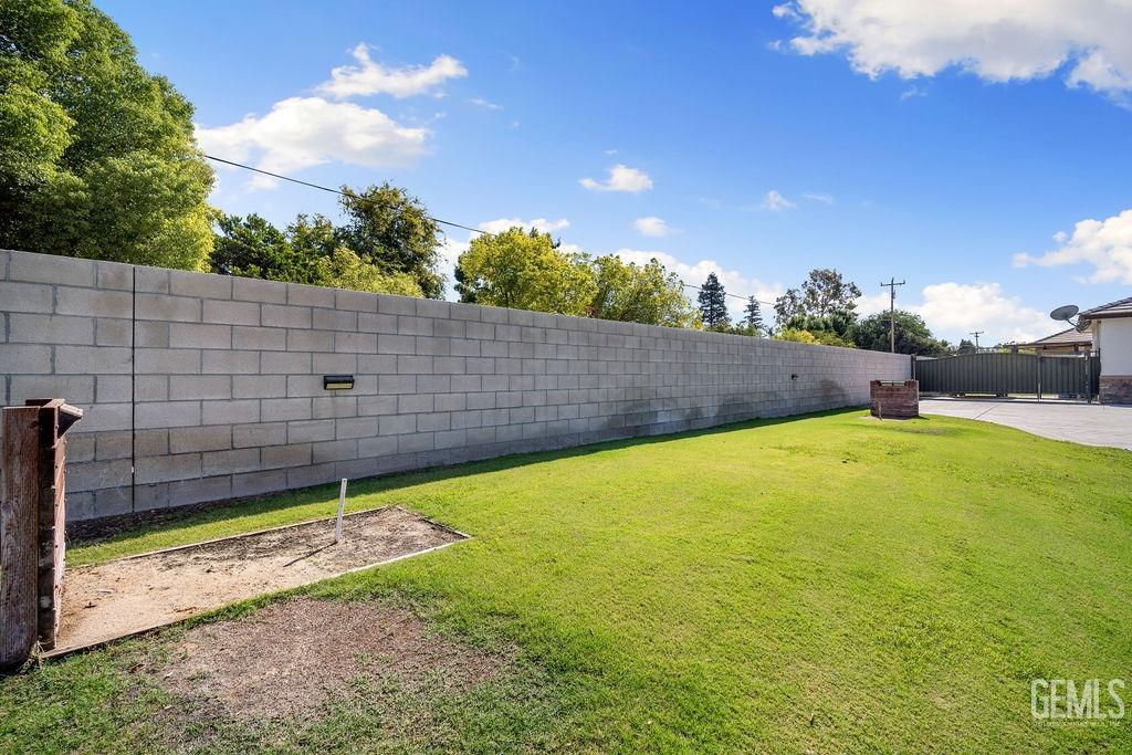 Undisclosed Address Bakersfield, CA 93314 - Photo 32 of 34
