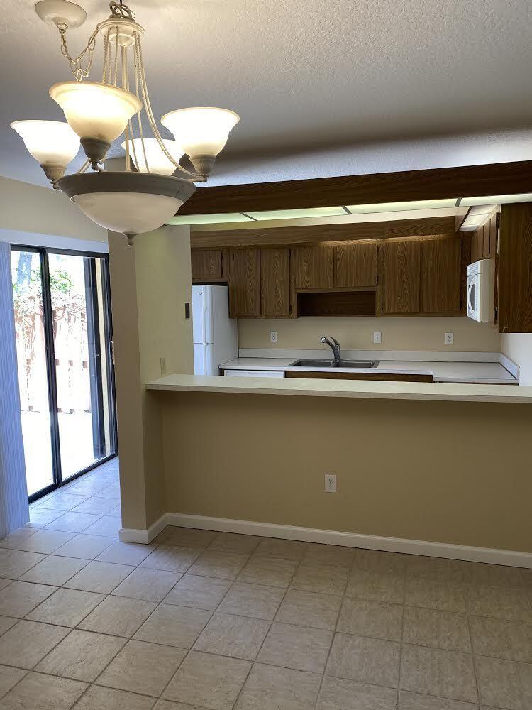 825 Center Street, Unit 45A Jupiter, FL 33458 - Photo 4 of 10 IMG_5586
