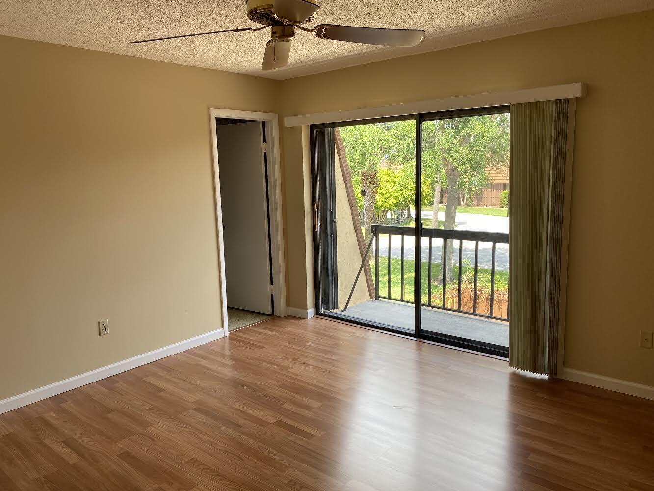 825 Center Street, Unit 45A Jupiter, FL 33458 - Photo 5 of 10 IMG_5587