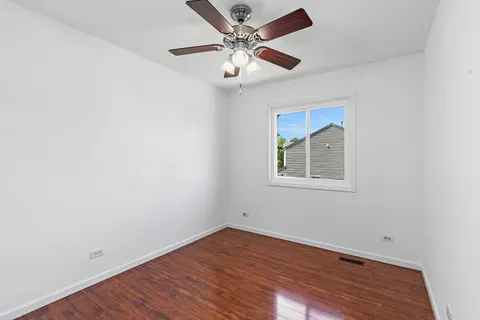 $390,000 | 1 Marie Court, South Elgin, IL 60177