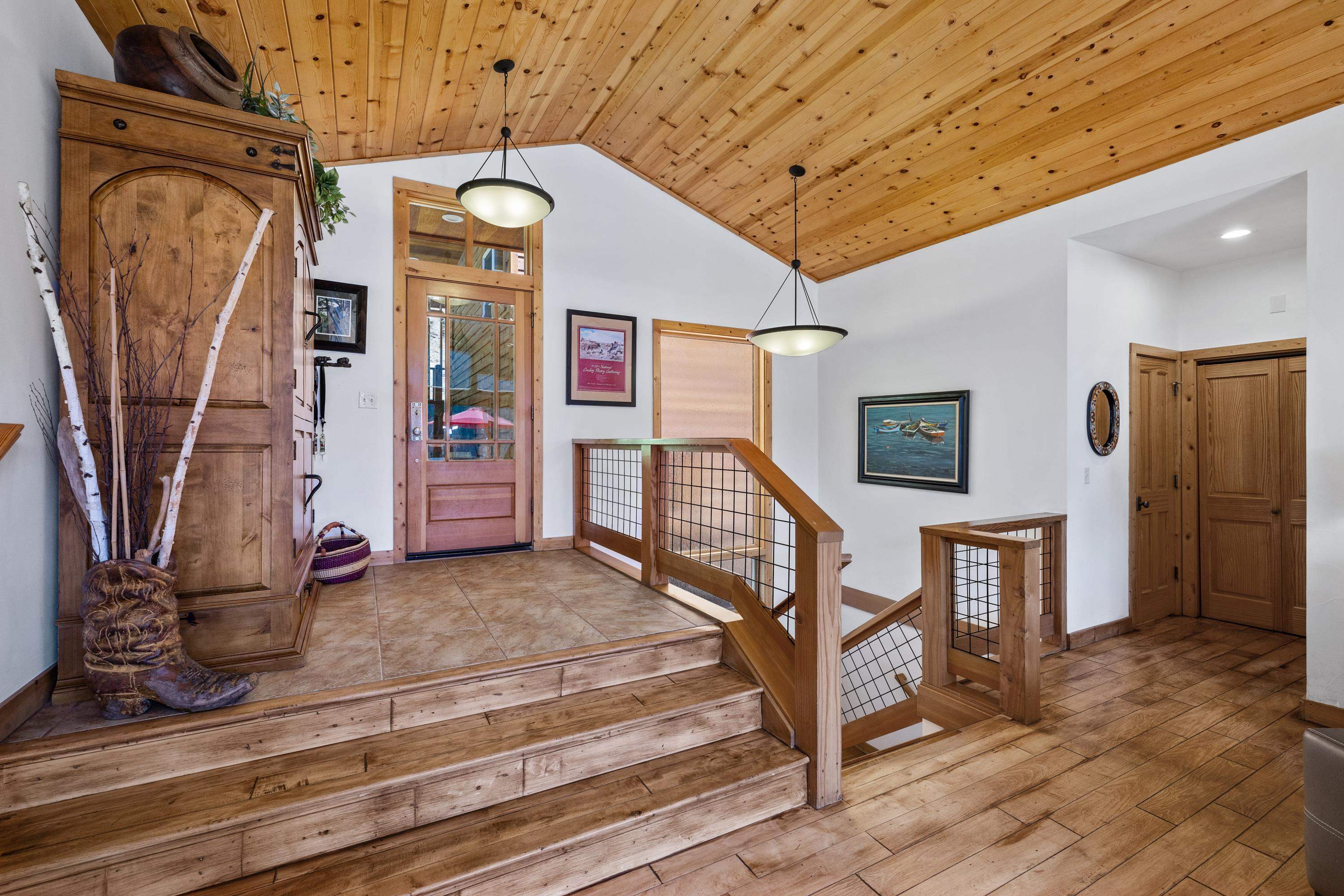 14888 Donner Pass Road Truckee, CA 96161 - Photo 8 of 21 Gallery Image 8