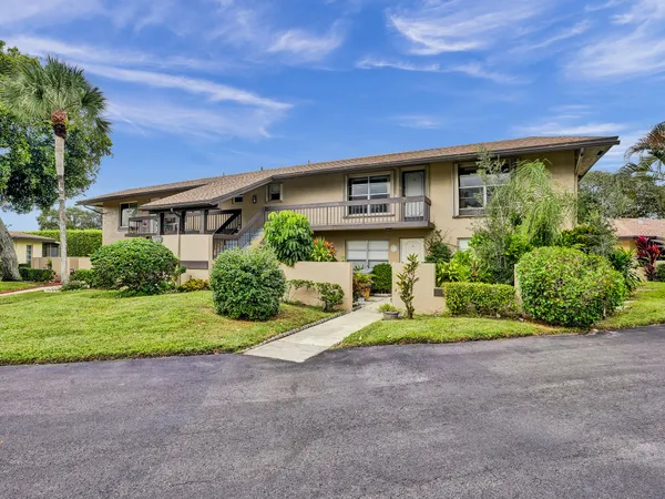 $2,000 | 13771 Via Aurora, Unit D, Delray Beach, FL 33484