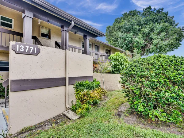 $2,000 | 13771 Via Aurora, Unit D, Delray Beach, FL 33484