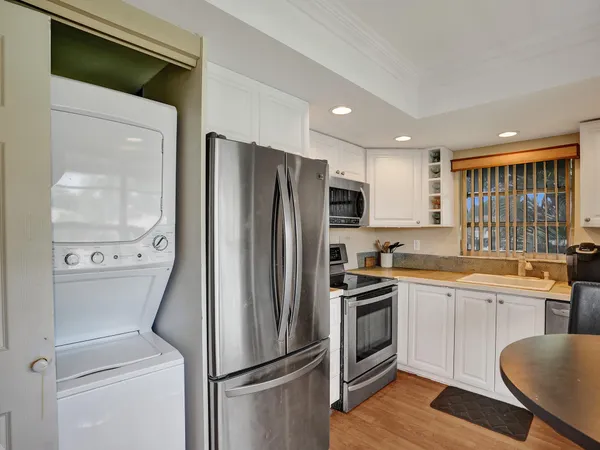 $2,000 | 13771 Via Aurora, Unit D, Delray Beach, FL 33484