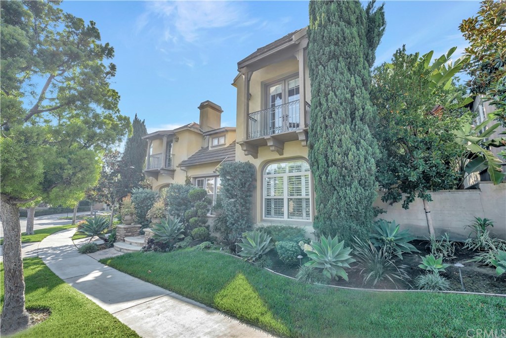 6 Ferrand Newport Coast, CA 92657 - Photo 4 of 75