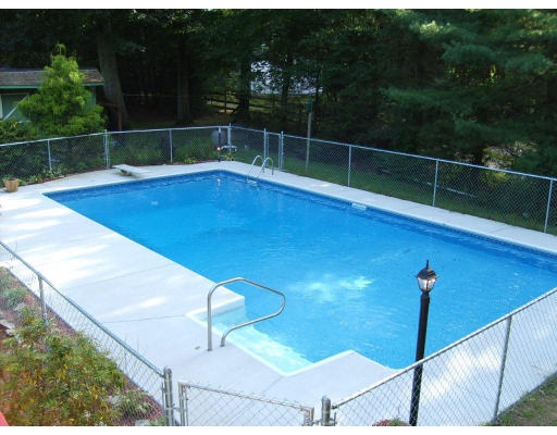 174 Armsby Road Sutton, MA 01590 - Photo 23 of 30 a view of a tennis court
