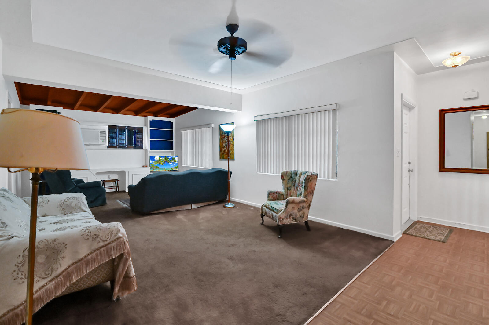 224 Davis Road Palm Springs, FL 33461 - Photo 5 of 27 06 Living room 01