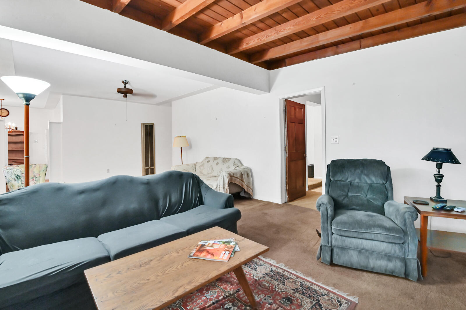 224 Davis Road Palm Springs, FL 33461 - Photo 7 of 27 08 Living room 03