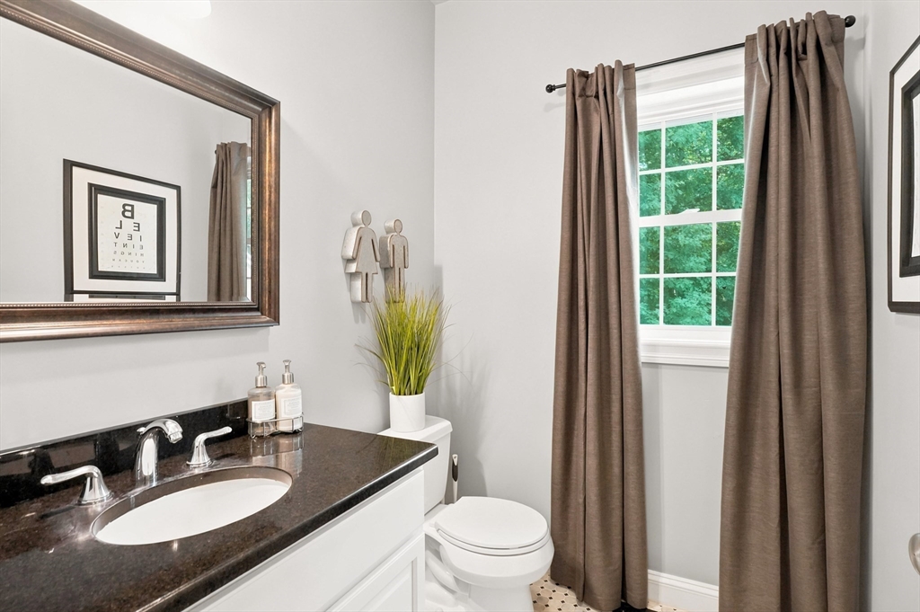 113 Thurlow Street Georgetown, MA 01833 - Photo 13 of 42