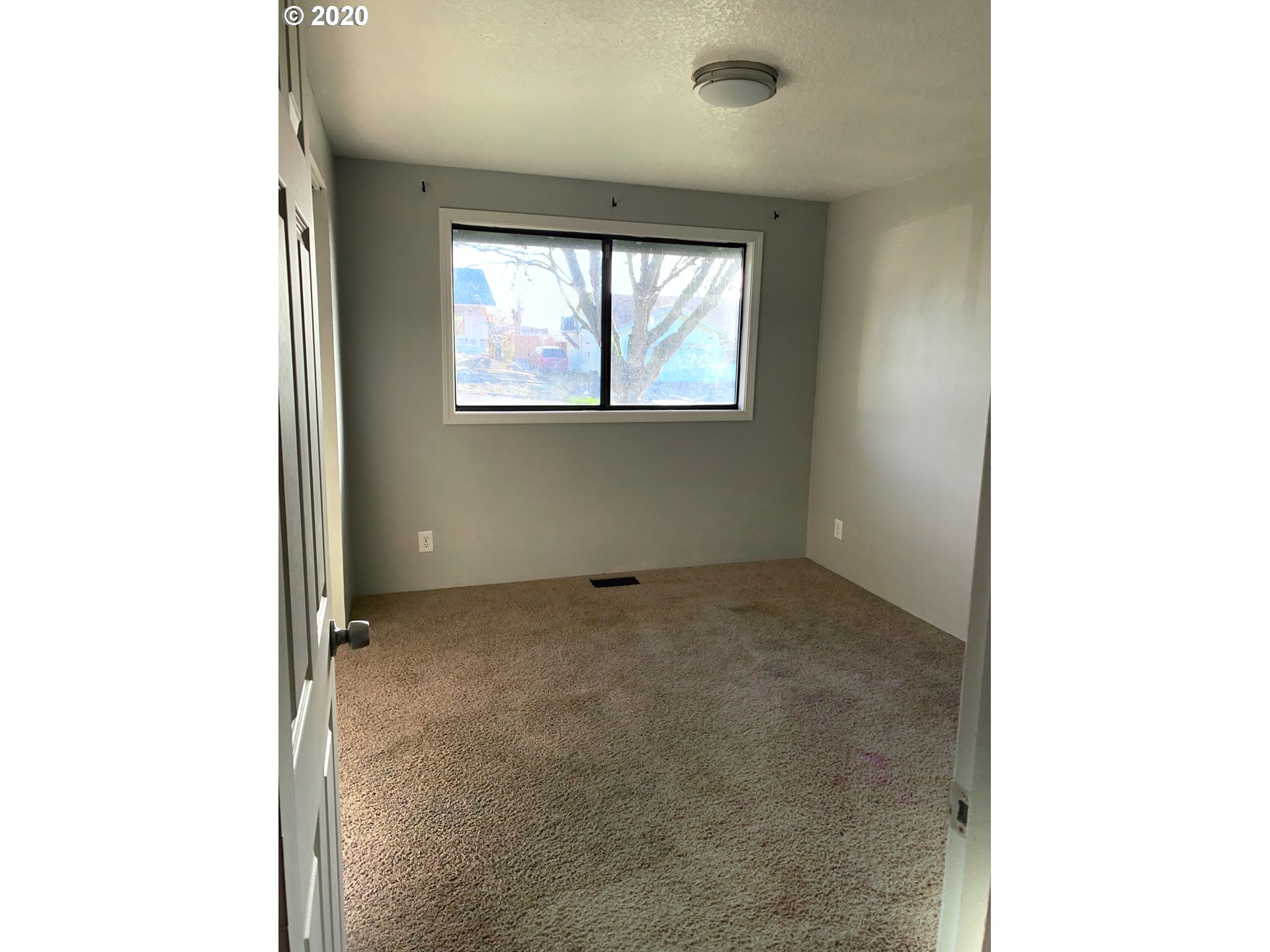 326 Corona Loop Road Roseburg, OR 97471 - Photo 15 of 20 Gallery Image 15