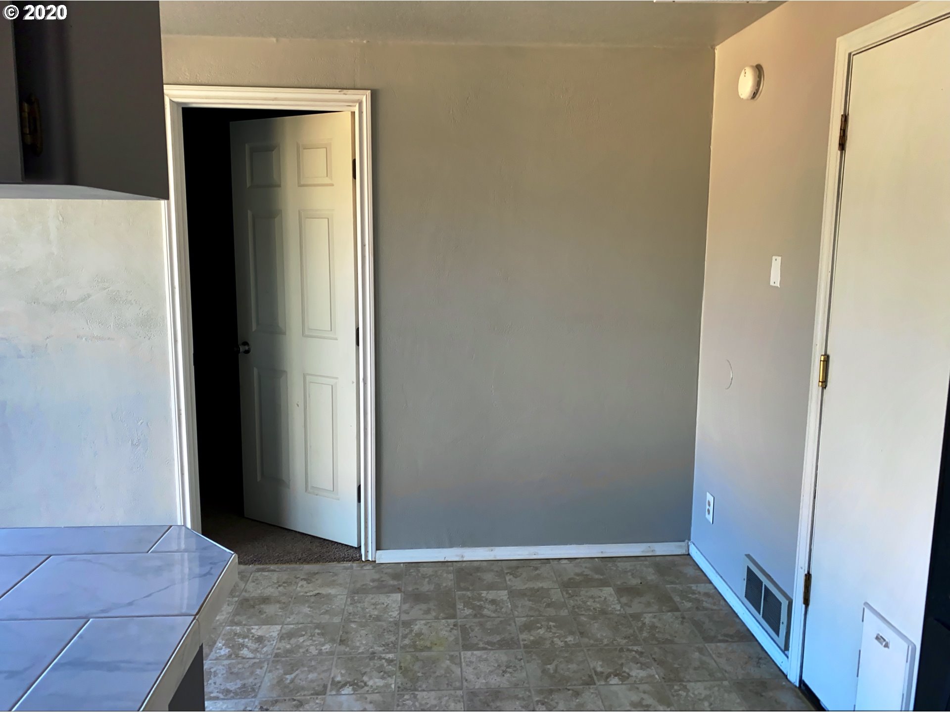 326 Corona Loop Road Roseburg, OR 97471 - Photo 17 of 20 Gallery Image 17