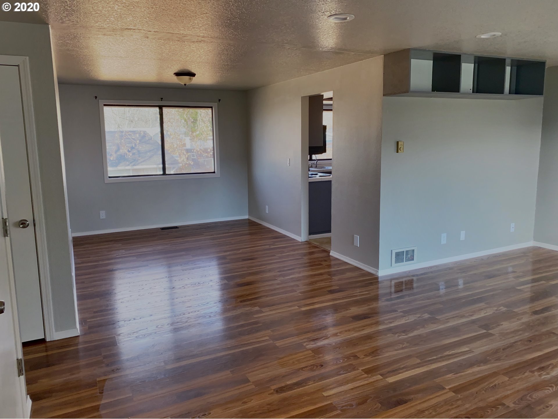 326 Corona Loop Road Roseburg, OR 97471 - Photo 7 of 20 Gallery Image 7