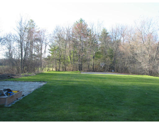124 Hampshire Road Methuen, MA 01844 - Photo 2 of 11 Gallery Image 2