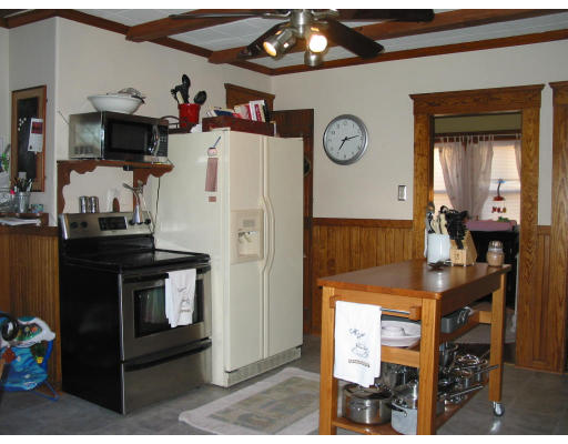 124 Hampshire Road Methuen, MA 01844 - Photo 8 of 11 Gallery Image 8