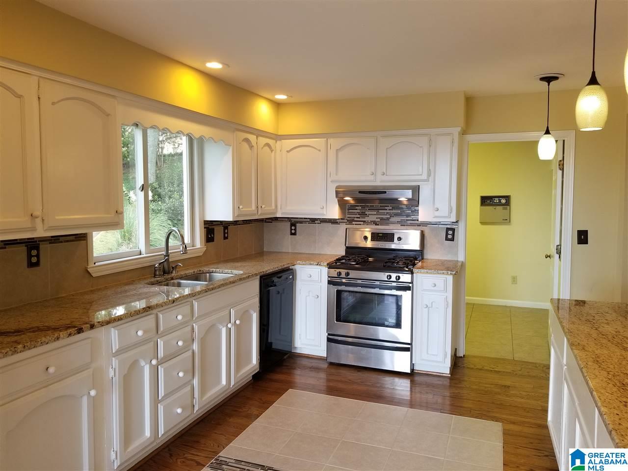 1432 Shades Crest Road Birmingham, AL 35226 - Photo 8 of 31