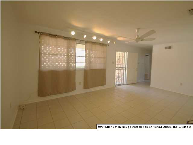 648 Baird Drive Baton Rouge, LA 70808 - Photo 3 of 16