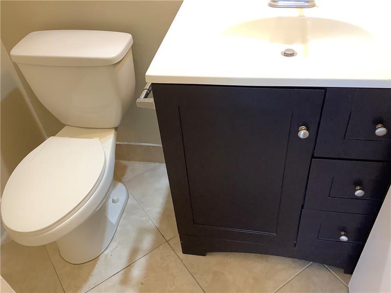 2078 Exeter, Unit 2078 Boca Raton, FL 33434 - Photo 14 of 20 20210105023220862563000000-o 2078 half b