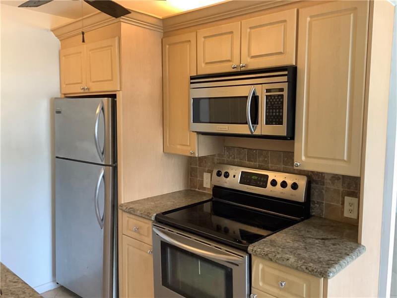 2078 Exeter, Unit 2078 Boca Raton, FL 33434 - Photo 4 of 20 20210105023219447744000000-o kitchen 207
