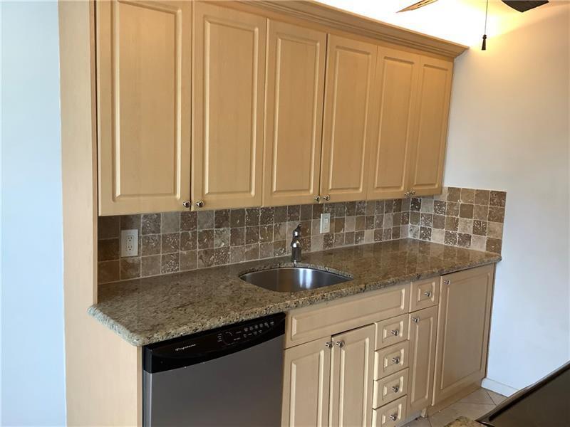 2078 Exeter, Unit 2078 Boca Raton, FL 33434 - Photo 7 of 20 20210105023219747946000000-okit2078 4