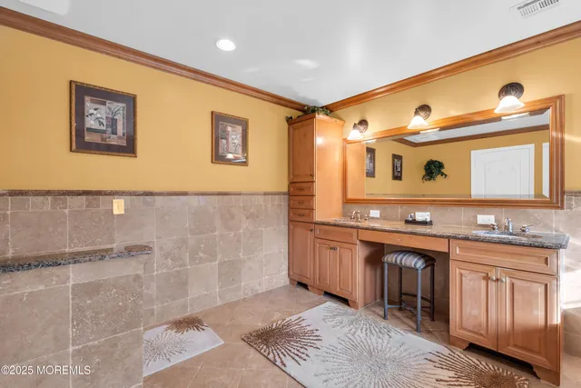 $974,900 | 1501 Forrest Trail Circle, Toms River, NJ 08753