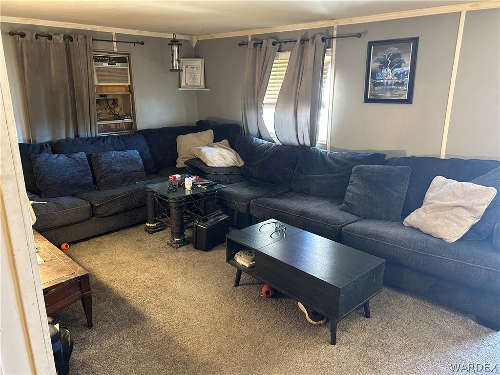 4115 El Paso Road Bullhead City, AZ 86429 - Photo 3 of 8 Living Room