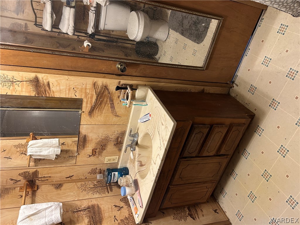 4115 El Paso Road Bullhead City, AZ 86429 - Photo 8 of 8 Bathroom
