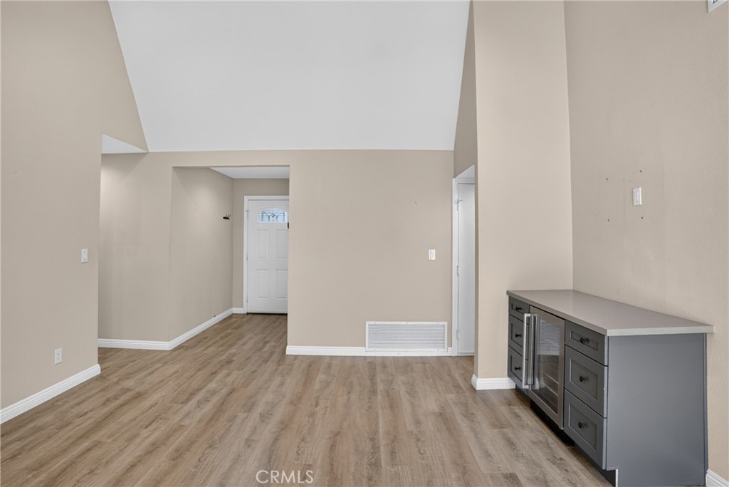 24441 Denise Place Newhall, CA 91321 - Photo 18 of 43