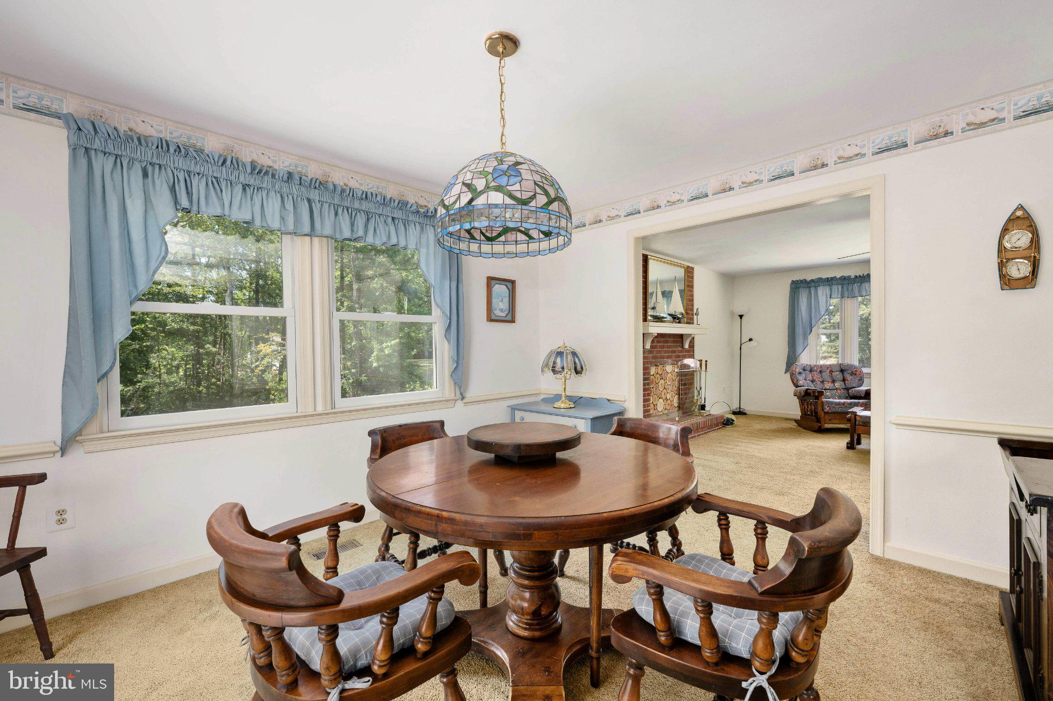 279 Harbor Drive Reedville, VA 22539 - Photo 22 of 97 Formal dining