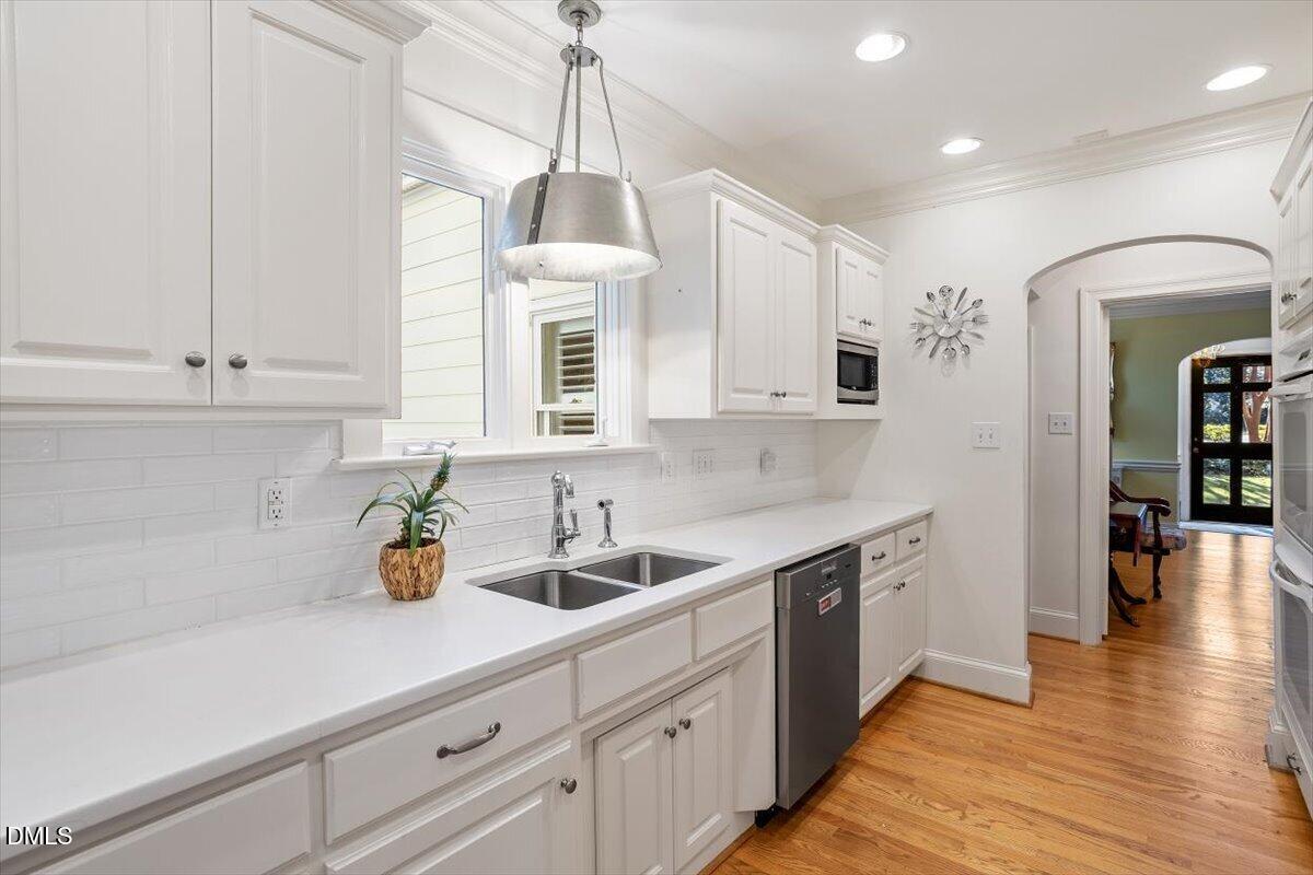 2626 Dover Road Raleigh, NC 27608 - Photo 16 of 48