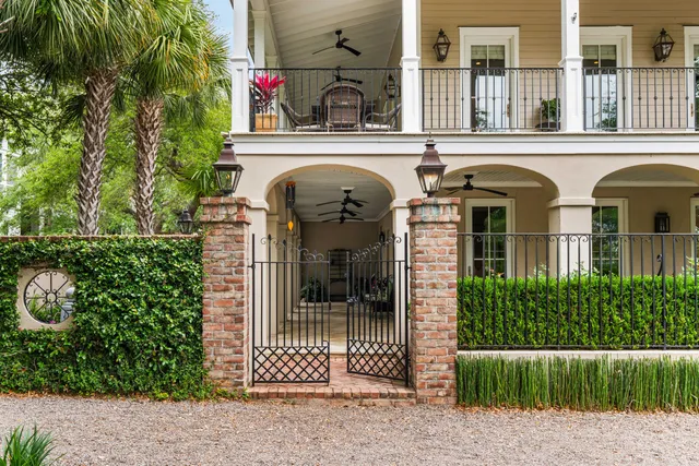 $3,295,000 | 121 West Shipyard Road, Mount Pleasant, SC 29464