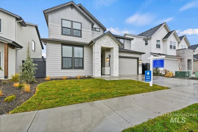 $719,900 | 7660 West Old School Street, Unit ROUGE, Meridian, ID 83646