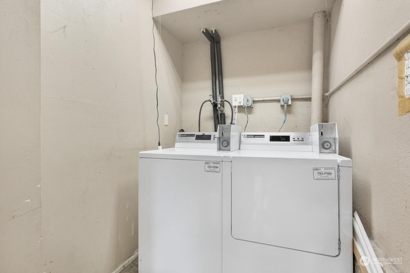 1715 16th Avenue South Seattle, WA 98144 - Photo 17 of 38 a bathroom with a sink and a mirror